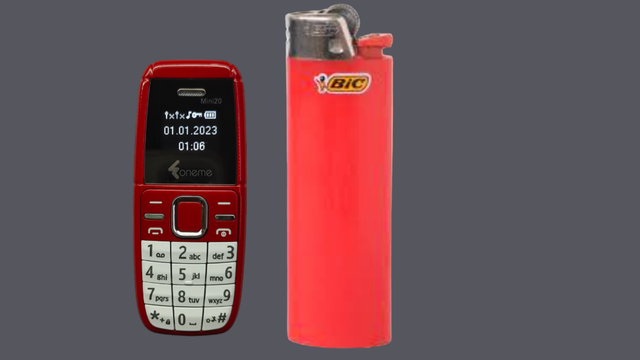 Foneme fm-2 mini phone with Magic Voice  (New Seal-Packed)